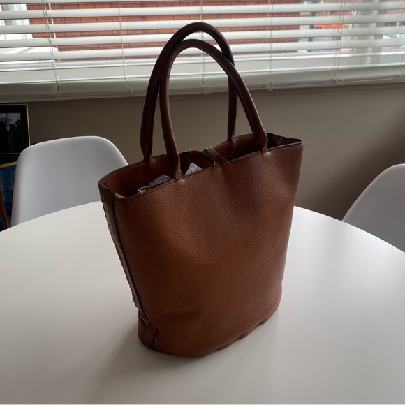 Genuine Leather Vintage Italian Designer Silvano Biagini Bucket Bag - Picture 10 of 16